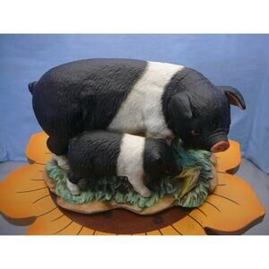 Vintage Homco #1482 Hampshire Pig Figurine Mother and Piglet Porcelain